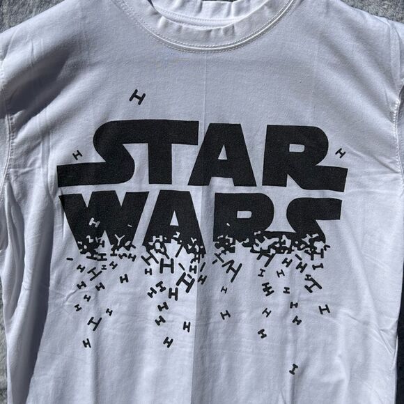 EUC Star Wars T Shirt Size Small - Picture 2 of 5
